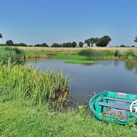 Domaine Des Mazures, 17 Personnes Niafles