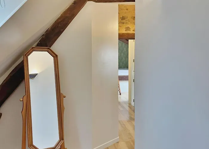 Domaine Des Mazures, 17 Personnes * Niafles