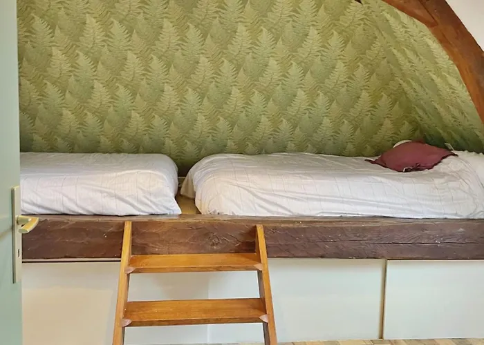 Domaine Des Mazures, 17 Personnes * Niafles