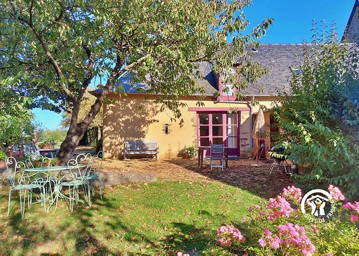 Domaine Des Mazures, 17 Personnes *