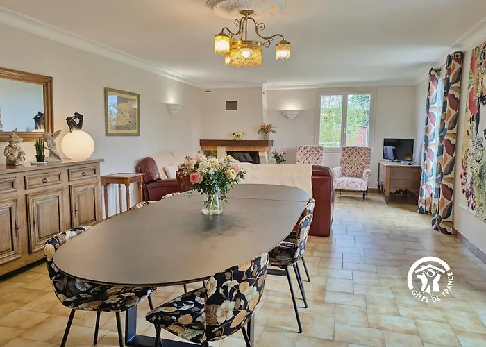 Domaine Des Mazures, 17 Personnes Tatil Evi *