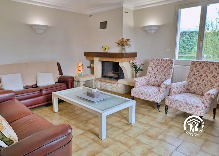 Domaine Des Mazures, 17 Personnes * Niafles